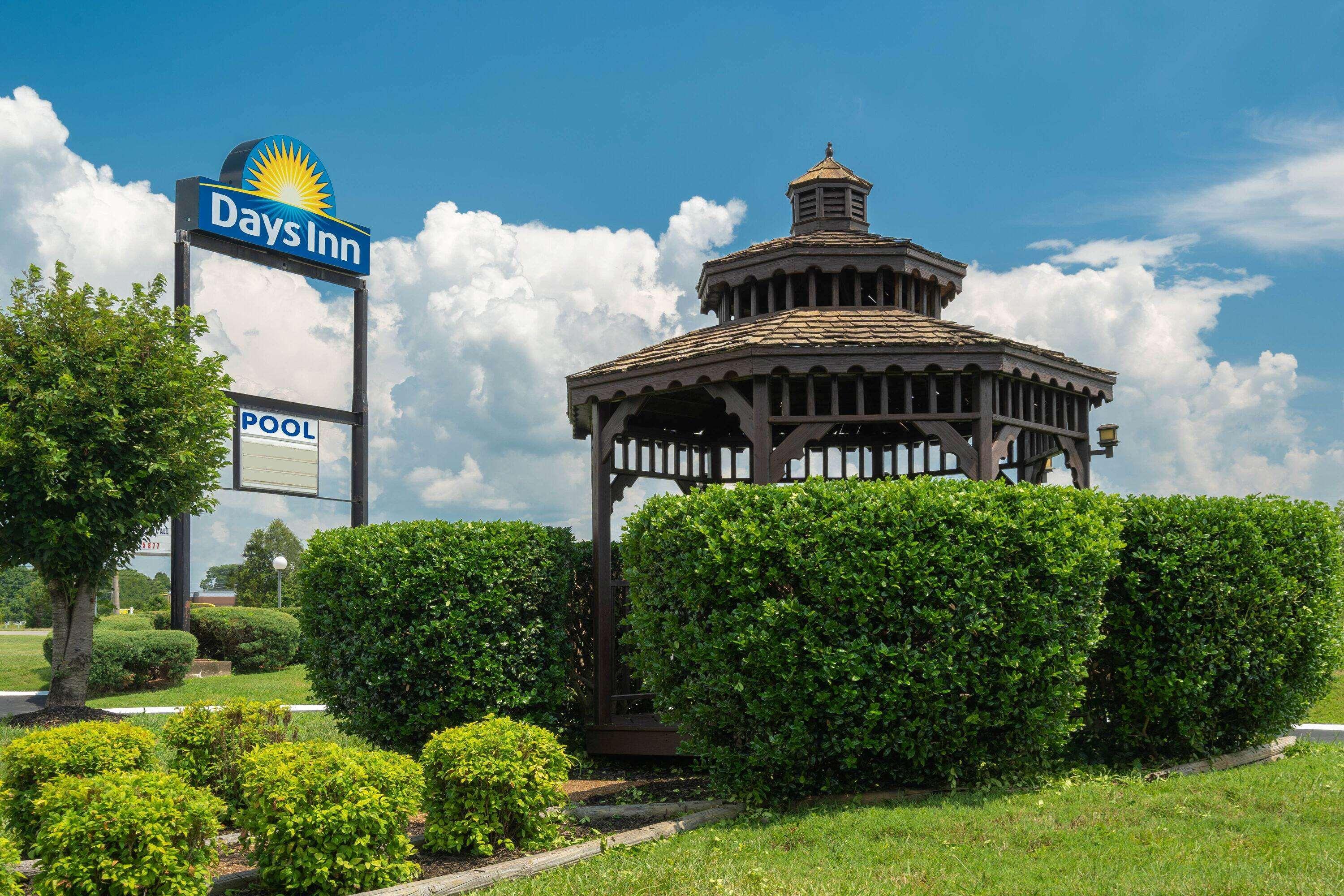 Days Inn By Wyndham Clarksville Tn Exterior foto